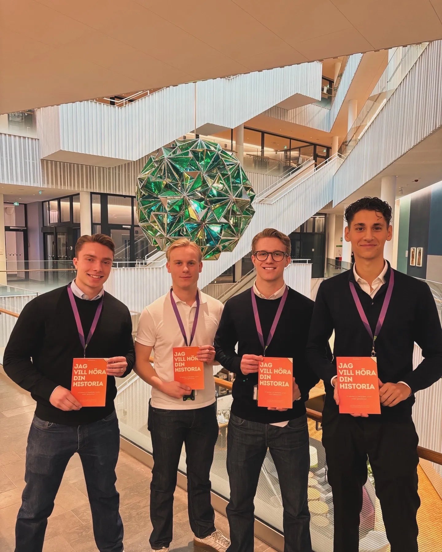 Om oss - Din Historia UF 